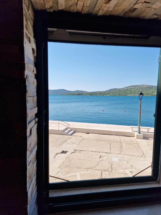 House Riva Lägenhet Pirovac Exteriör bild