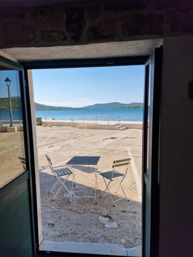 House Riva Lägenhet Pirovac Exteriör bild