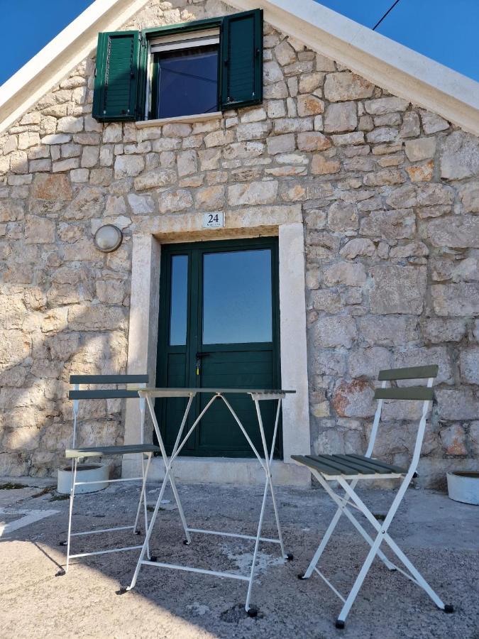House Riva Lägenhet Pirovac Exteriör bild
